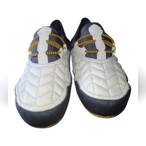 New Balance 'Black Aluminum' Grey Moc LowMen's Slippers US 10 UK 9 EU 44